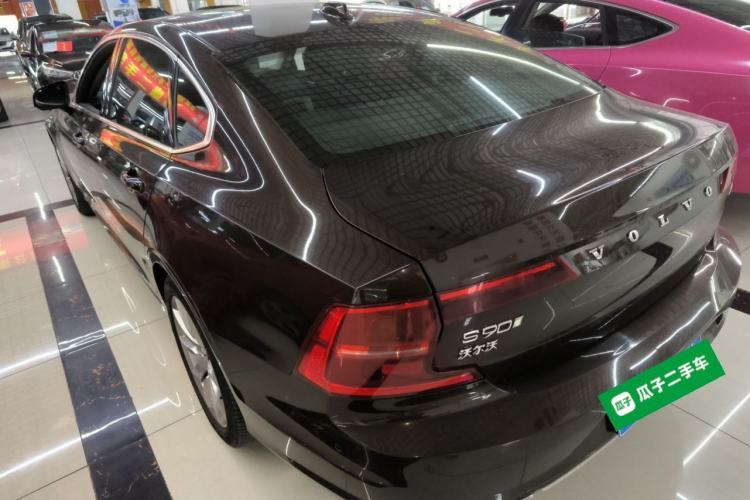 Used Volvo S90 2017 T5 Zhiyuan Edition Rear Left 45 Deg