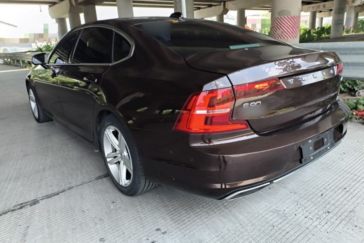 Used Volvo S90 2017 T4 Zhiyuan Edition Rear Left 45 Deg