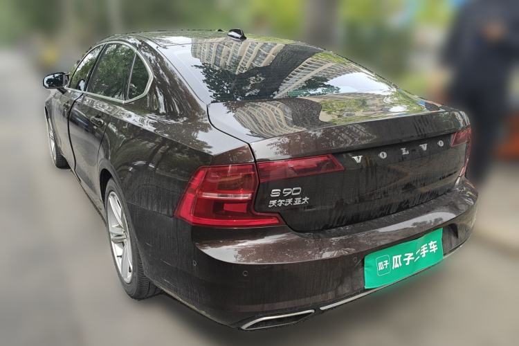 Used Volvo S90 2017 T4 Zhiyuan Edition Rear Left 45 Deg