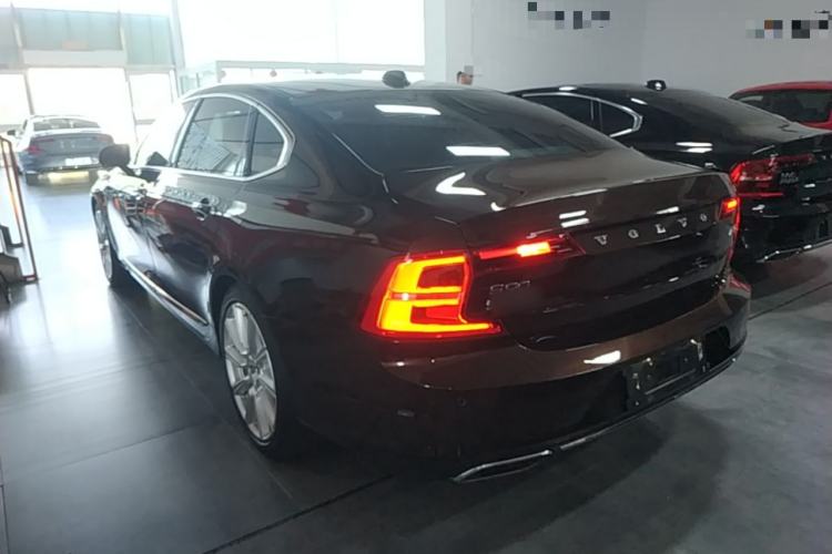 Used Volvo S90 2017 T5 Smart Luxury Edition Rear Left 45 Deg