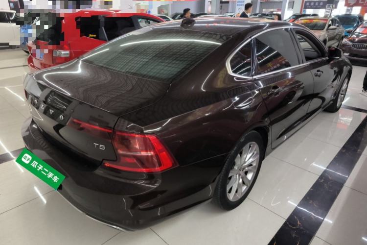 Used Volvo S90 2017 T5 Zhiyuan Edition Rear Right 45 Deg