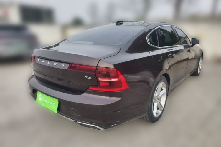 Used Volvo S90 2017 T4 Zhiyuan Edition Rear Right 45 Deg