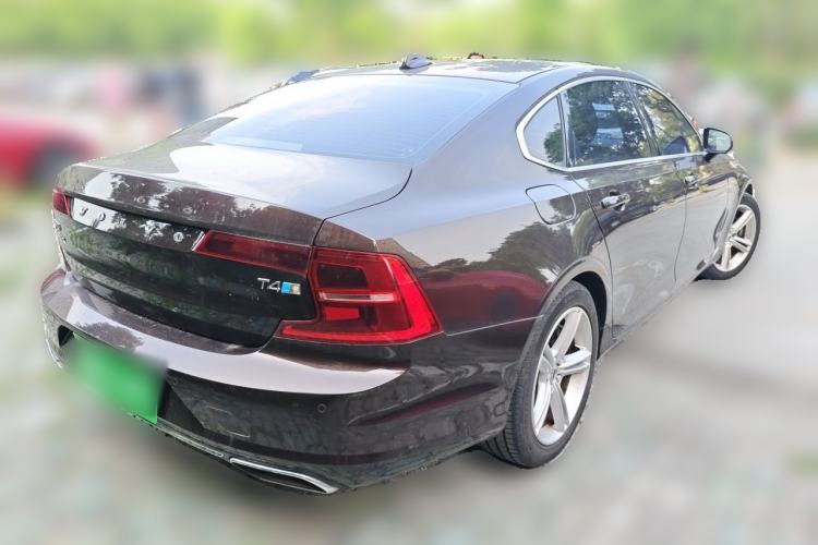 Used Volvo S90 2017 T4 Zhiyuan Edition Rear Right 45 Deg