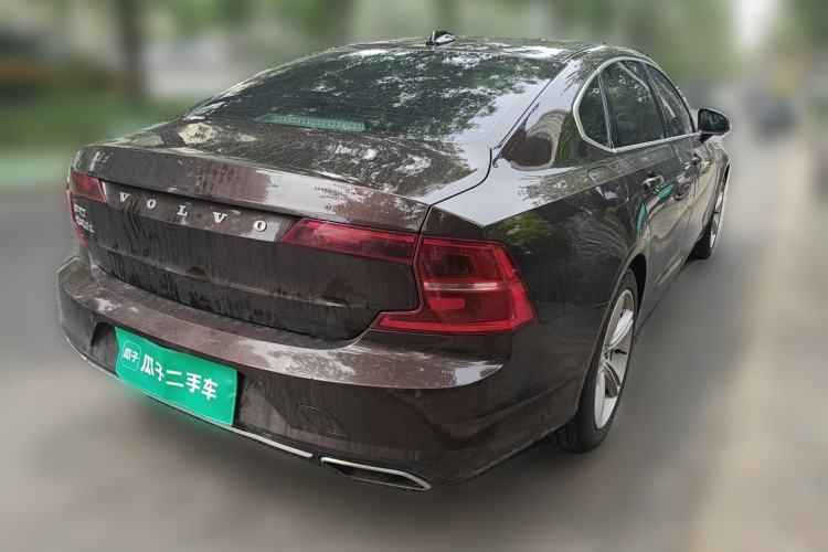 Used Volvo S90 2017 T4 Zhiyuan Edition Rear Right 45 Deg
