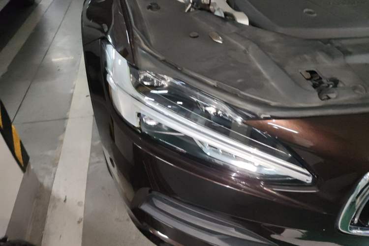 Used Volvo S90 2017 T4 Zhiyi Edition Right Front Headlight