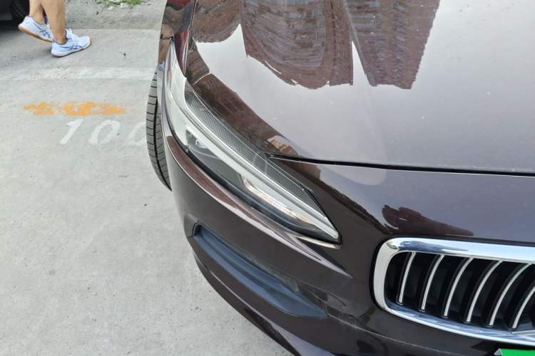 Used Volvo S90 2017 T4 Zhiyuan Edition Right Front Headlight