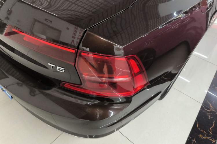 Used Volvo S90 2017 T5 Zhiyuan Edition Right Rear Taillight