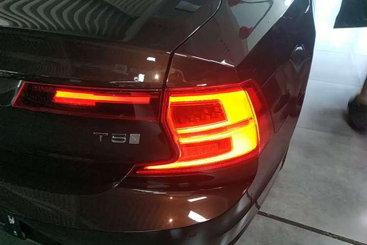 Used Volvo S90 2017 T5 Smart Luxury Edition Right Rear Taillight