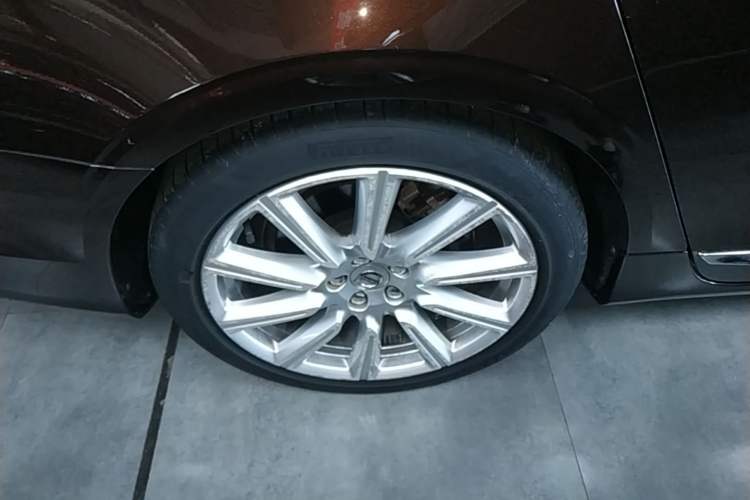 Used Volvo S90 2017 T5 Smart Luxury Edition Right Rear Wheel Hub