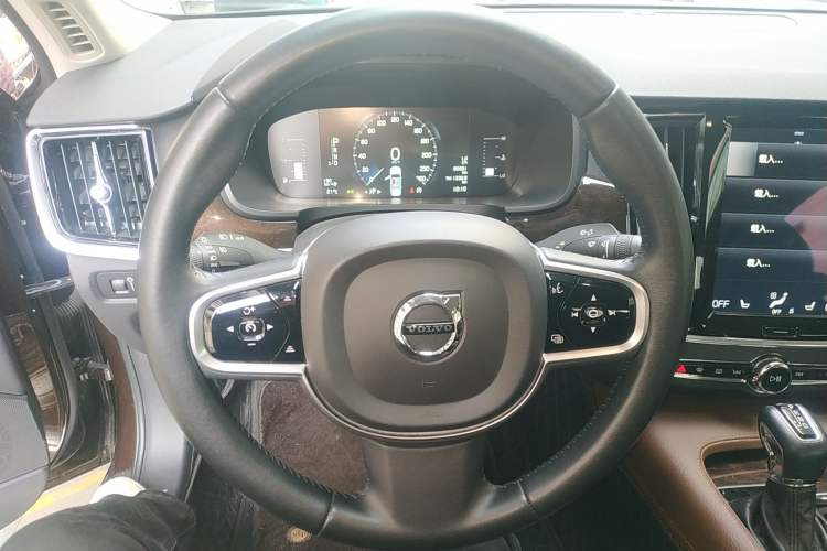 Used Volvo S90 2017 T4 Zhiyuan Edition Steering Wheel