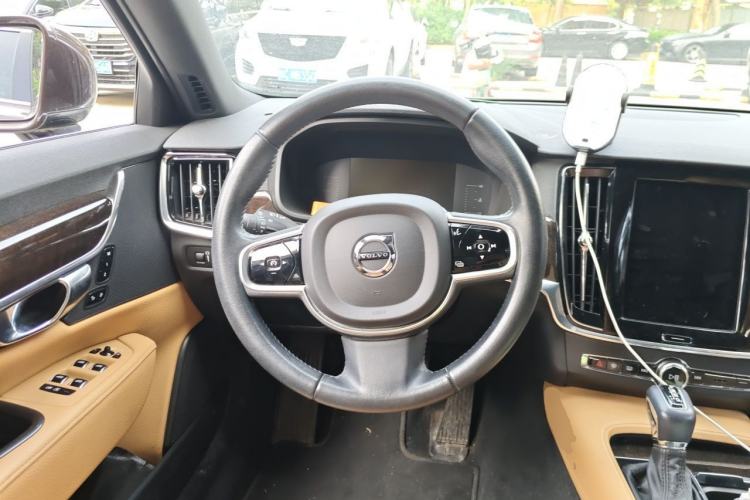 Used Volvo S90 2017 T4 Zhiyuan Edition Steering Wheel