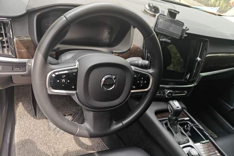 Used Volvo S90 2017 T4 Zhiyuan Edition Steering Wheel
