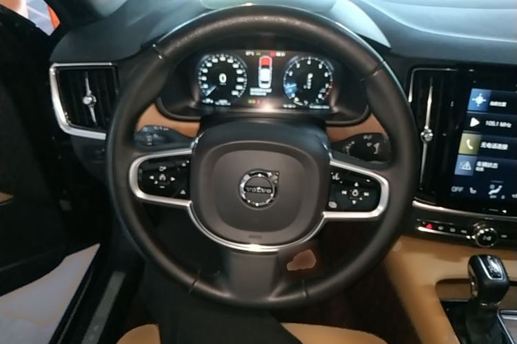 Used Volvo S90 2017 T5 Smart Luxury Edition Steering Wheel