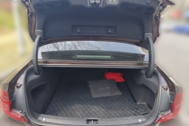 Used Volvo S90 2017 T5 Prestige Edition Trunk