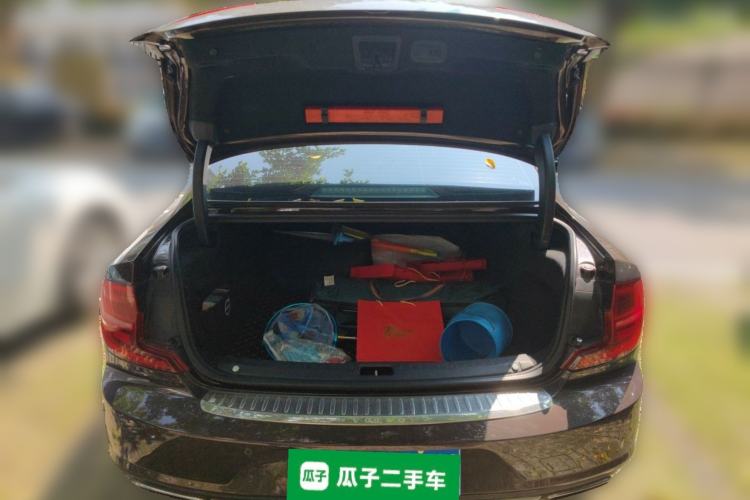 Used Volvo S90 2017 T4 Zhiyuan Edition Trunk