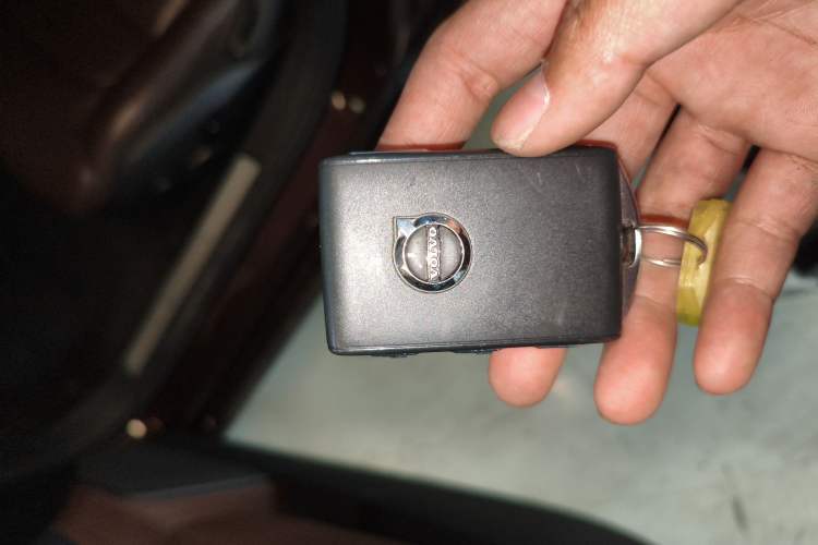 Used Volvo S90 2017 T4 Zhiyuan Edition Vehicle Key