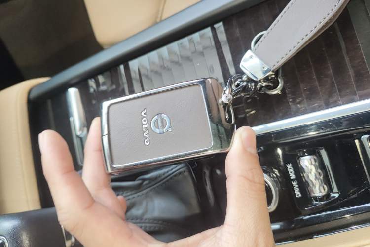 Used Volvo S90 2017 T4 Zhiyuan Edition Vehicle Key