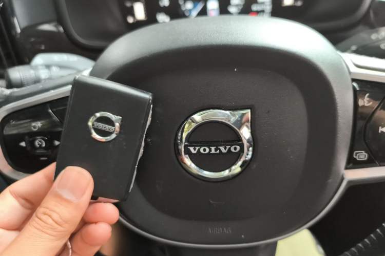 Used Volvo S90 2017 T4 Zhiyuan Edition Vehicle Key
