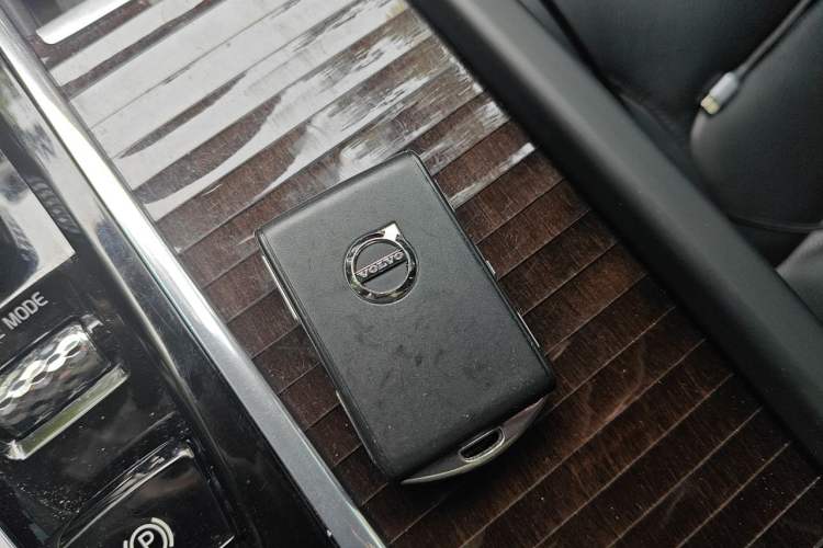 Used Volvo S90 2017 T4 Zhiyuan Edition Vehicle Key