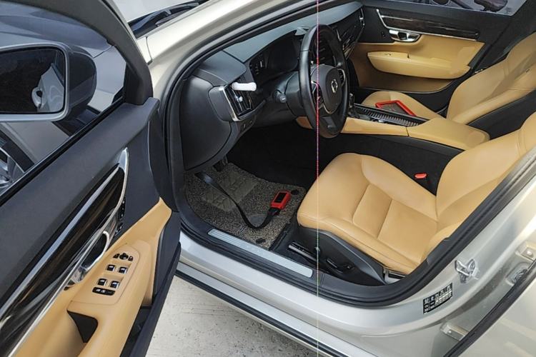 Used Volvo S90 2017 T4 Zhiyuan Edition Driver Seat