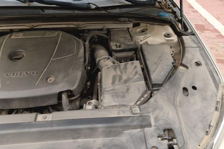 Used Volvo S90 2017 T4 Zhiyuan Edition Engine Bay Left