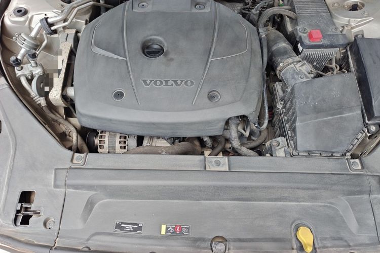 Used Volvo S90 2017 T4 Zhiyuan Edition Engine Bay