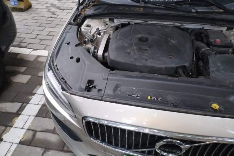 Used Volvo S90 2017 T5 Zhiyuan Edition Engine Bay Right
