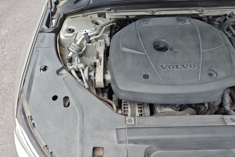 Used Volvo S90 2017 T4 Zhiyuan Edition Engine Bay Right