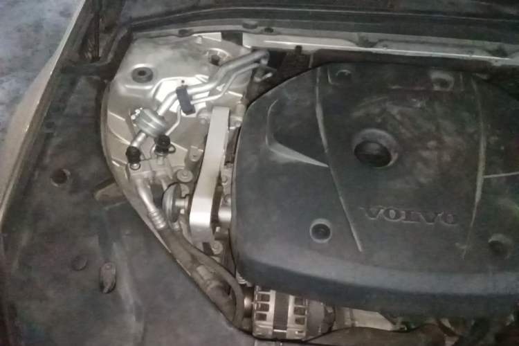 Used Volvo S90 2017 T4 Zhiyuan Edition Engine Bay Right