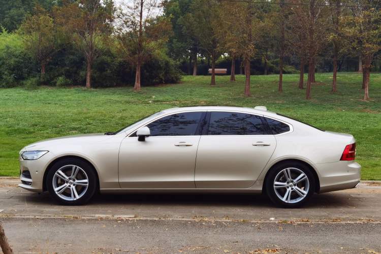Used Volvo S90 2017 T4 Zhiyuan Edition Exterior 2