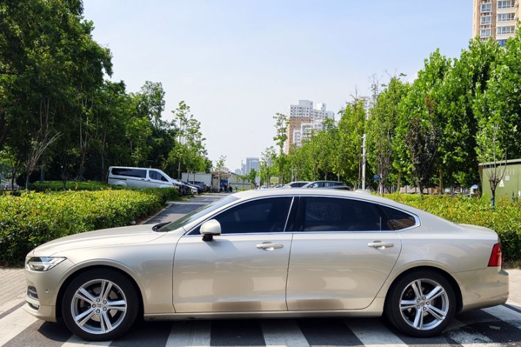 Used Volvo S90 2017 T4 Zhiyuan Edition Exterior 4