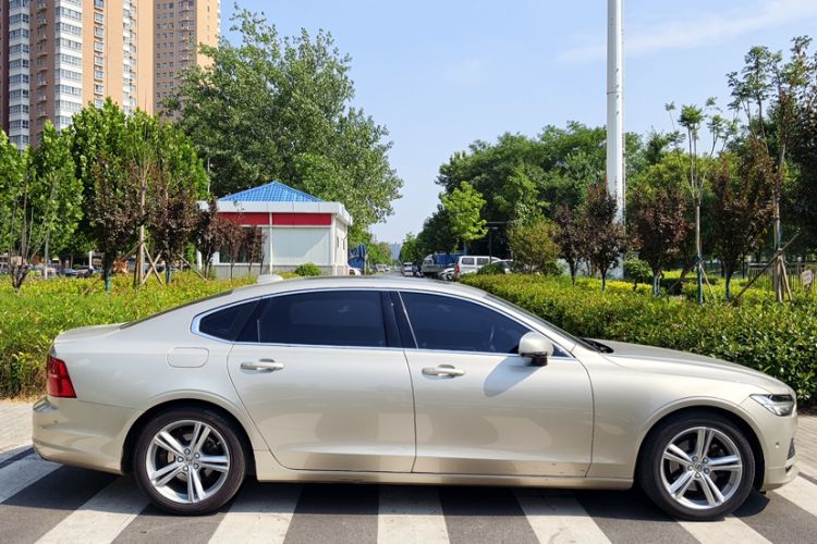 Used Volvo S90 2017 T4 Zhiyuan Edition Exterior 5