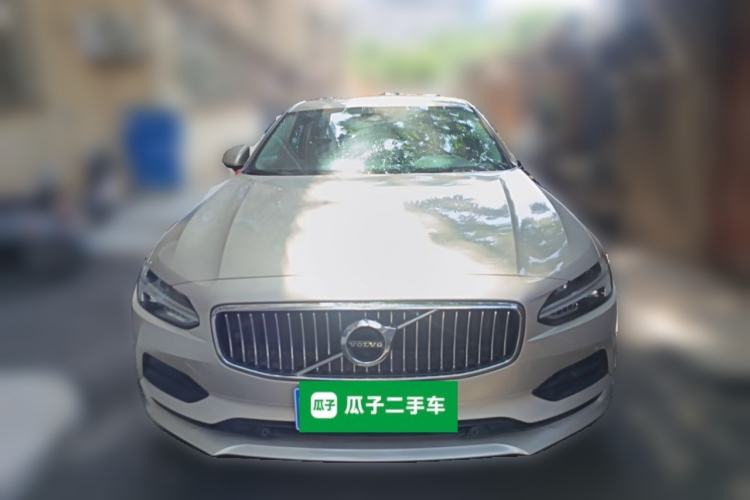 Used Volvo S90 2017 T4 Zhiyuan Edition Front