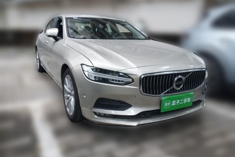 Used Volvo S90 2017 T5 Zhiyuan Edition Front Right 45 Deg