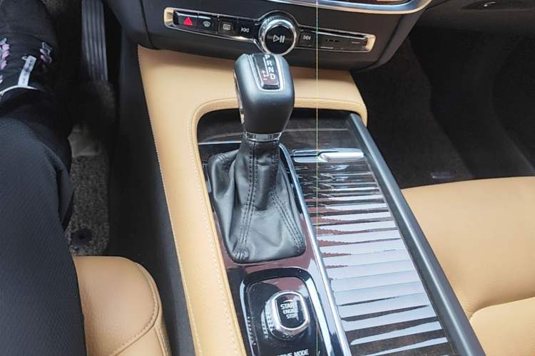 Used Volvo S90 2017 T4 Zhiyuan Edition Gear Lever