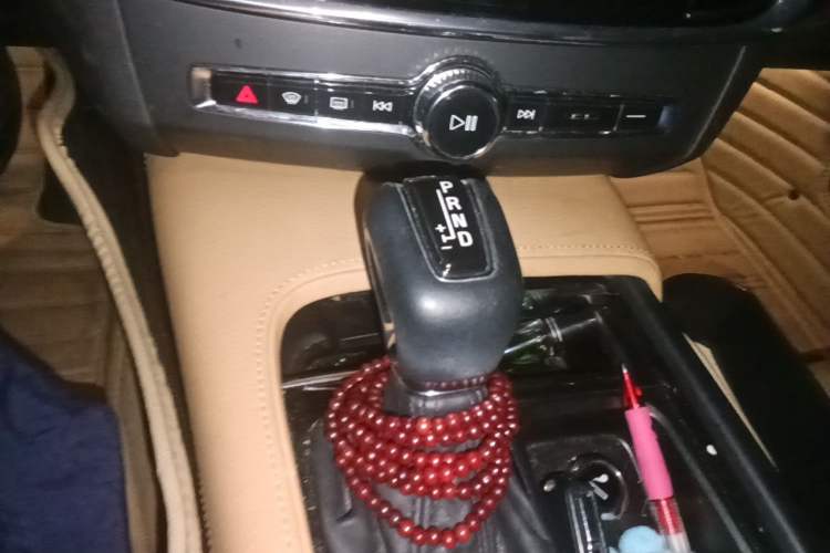 Used Volvo S90 2017 T4 Zhiyuan Edition Gear Lever