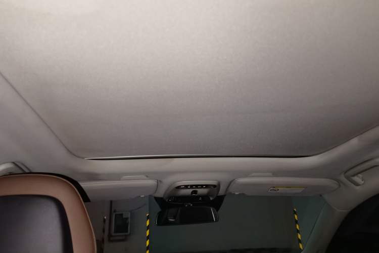 Used Volvo S90 2017 T5 Smart Luxury Edition Headliner