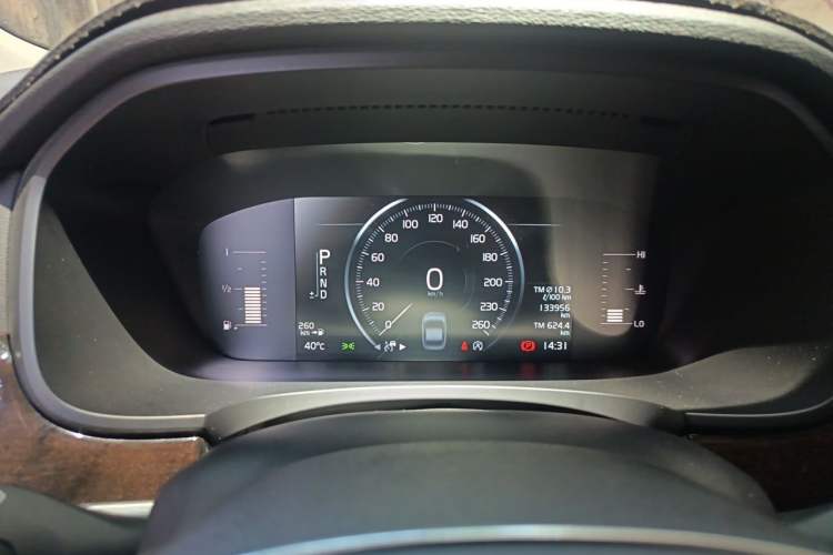 Used Volvo S90 2017 T4 Zhiyuan Edition Instrument Cluster