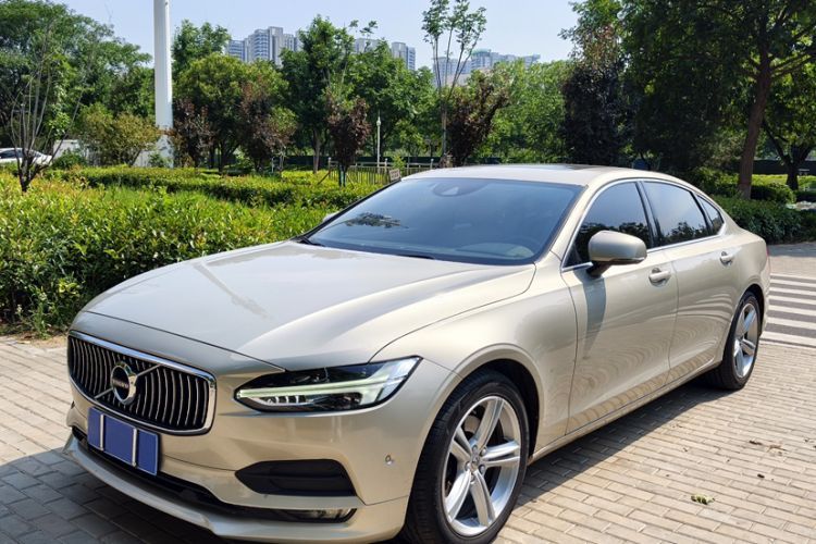 Used Volvo S90 2017 T4 Zhiyuan Edition Guazi used car, China used car export, Used car for sale, Used  cars, Cheapest cars for sale