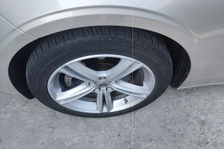 Used Volvo S90 2017 T4 Zhiyuan Edition Left Front Wheel Hub