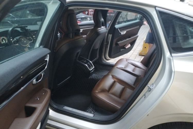 Used Volvo S90 2017 T5 Zhiyuan Edition Left Rear Seat