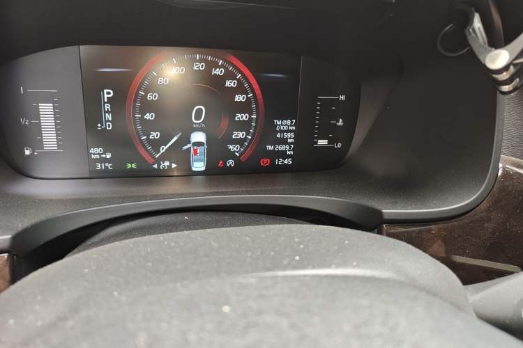 Used Volvo S90 2017 T4 Zhiyuan Edition Odometer Close Up