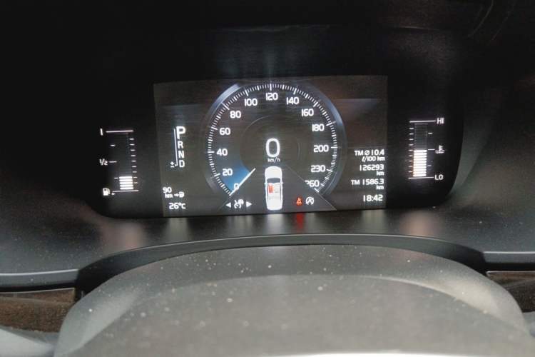 Used Volvo S90 2017 T4 Zhiyuan Edition Odometer Close Up