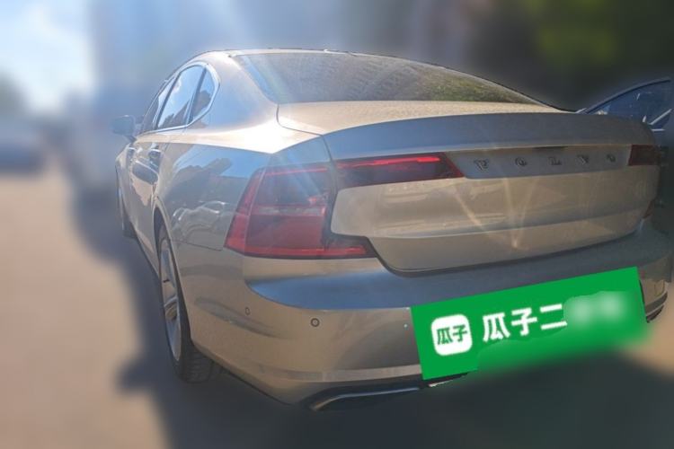 Used Volvo S90 2017 T4 Zhiyuan Edition Rear Left 45 Deg
