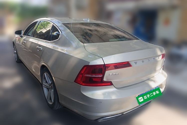 Used Volvo S90 2017 T4 Zhiyuan Edition Rear Left 45 Deg