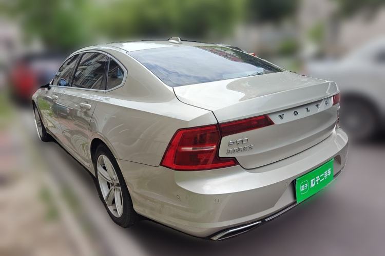 Used Volvo S90 2017 T4 Zhiyuan Edition Rear Left 45 Deg