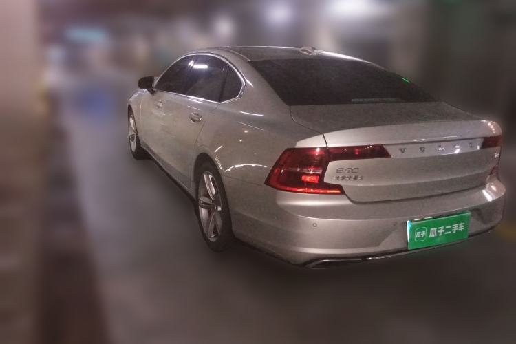 Used Volvo S90 2017 T4 Zhiyuan Edition Rear Left 45 Deg