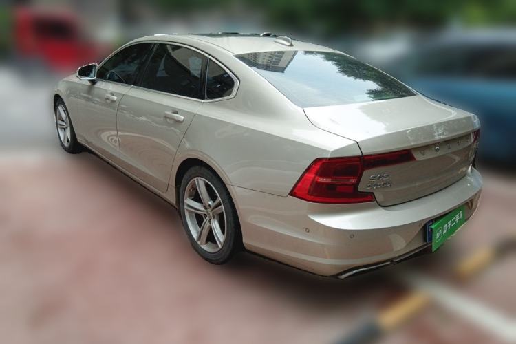 Used Volvo S90 2017 T4 Zhiyuan Edition Rear Left 45 Deg