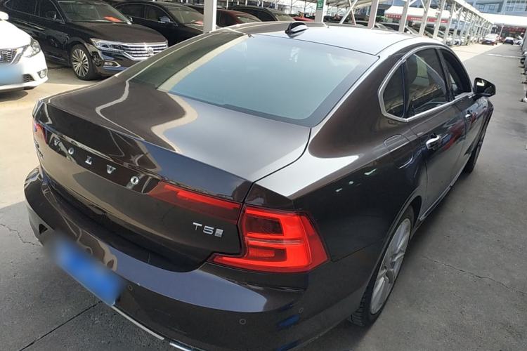 Used Volvo S90 2017 T5 Smart Luxury Edition Rear Right 45 Deg