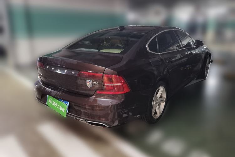 Used Volvo S90 2017 T4 Zhiyuan Edition Rear Right 45 Deg